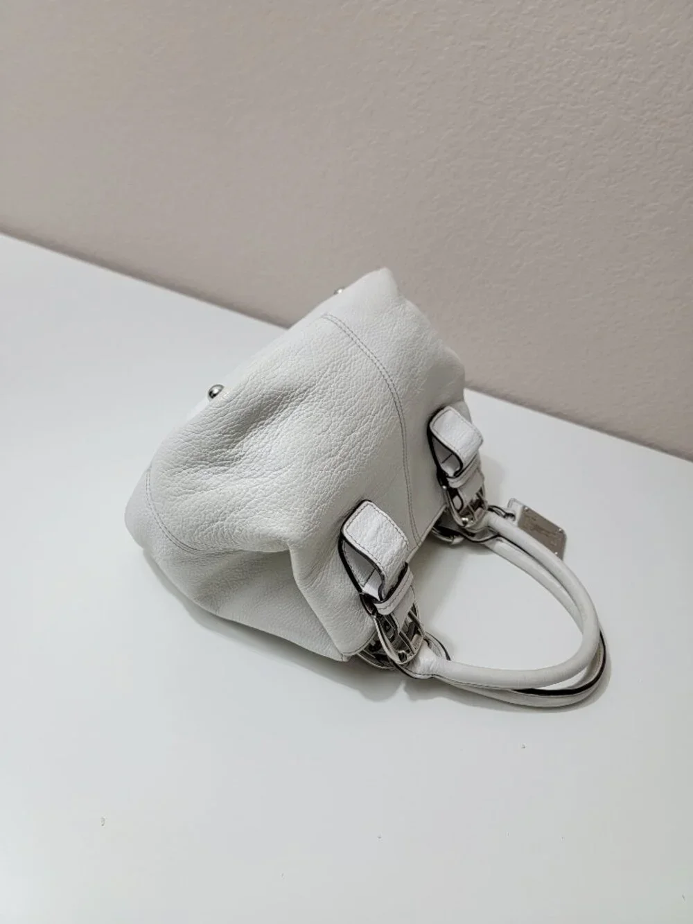 Tignanello White Pebbled Leather Satchel Shoulder Bag Silver Buckle Hardware